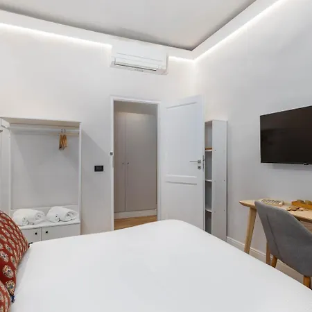 Augustus Vw Duomo W 3 Bad 3 Bat Ac Appartamento